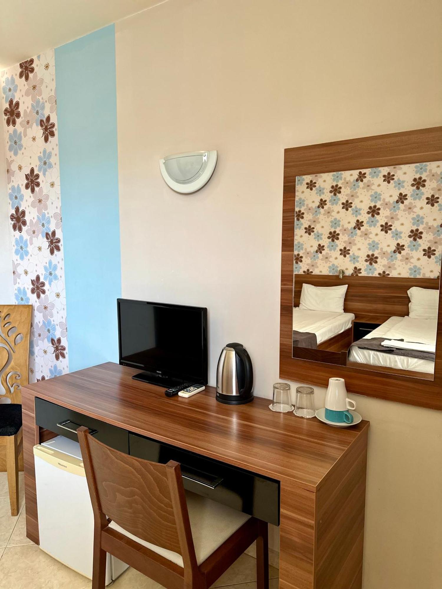 Brilliance Hotel Varna Værelse billede